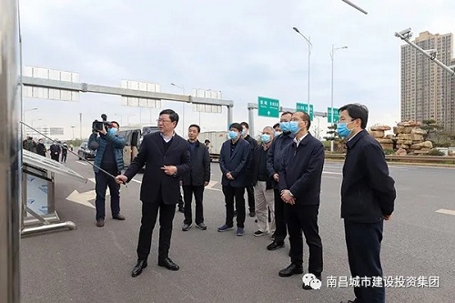 吳曉軍深入昌南大道快速路、洪都大道快速路項目現(xiàn)場調(diào)研指導